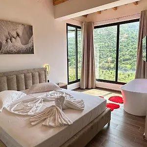 nemercka.albaniahotels.org/